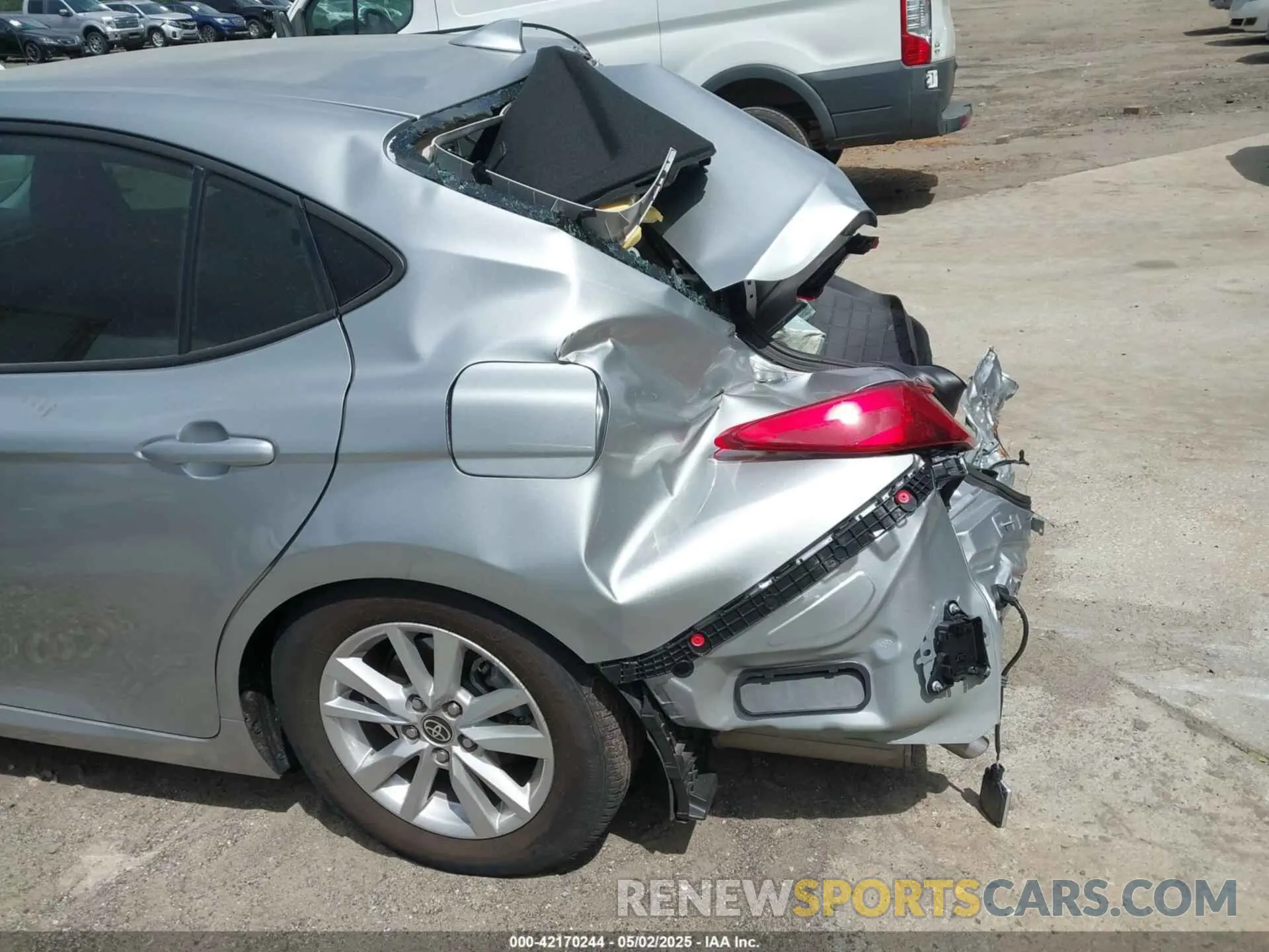 20 fotografías del automóvil dañado 4T1DAACKXSU037811 TOYOTA CAMRY 2025