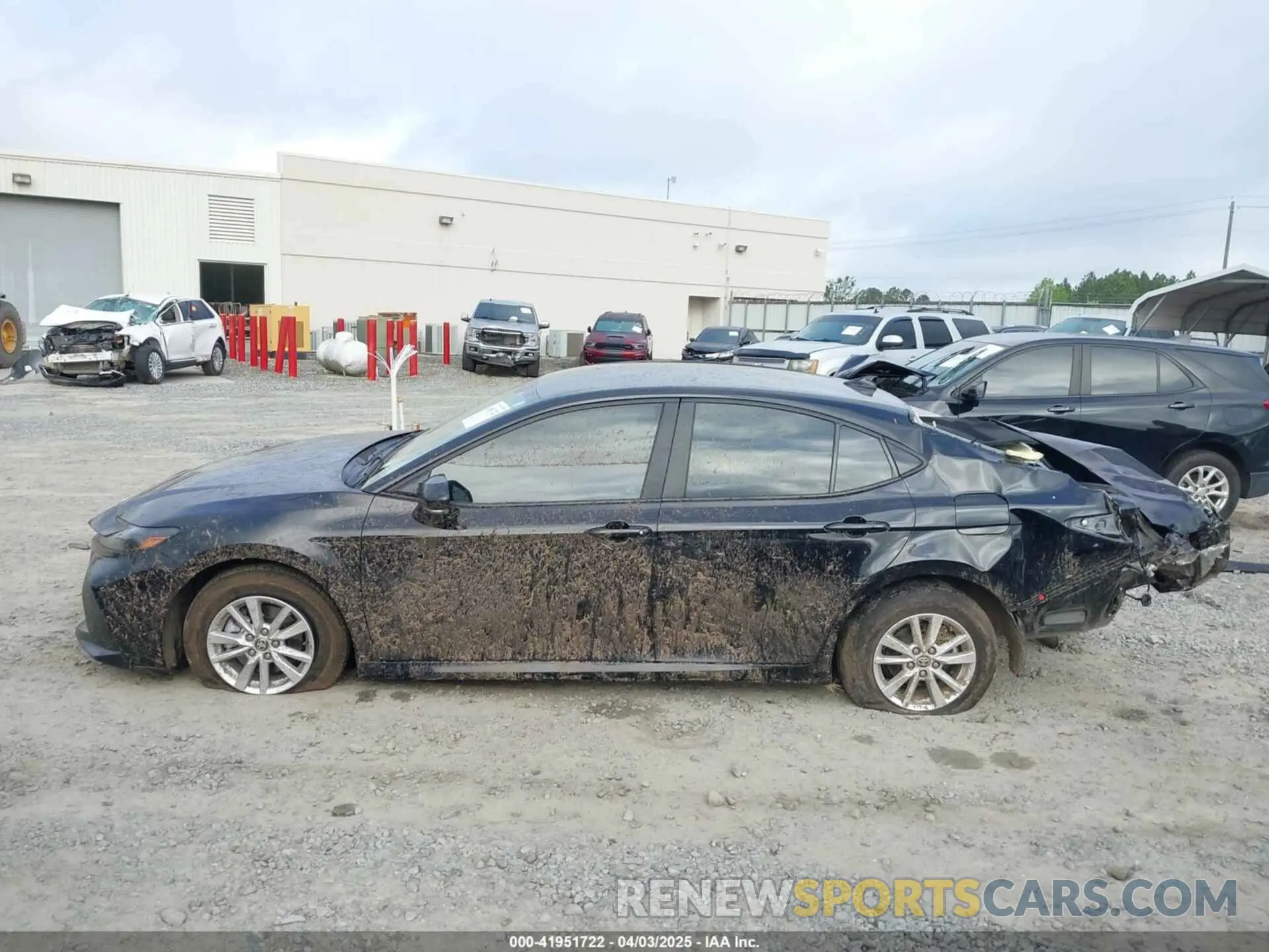 14 fotografías del automóvil dañado 4T1DAACKXSU044273 TOYOTA CAMRY 2025