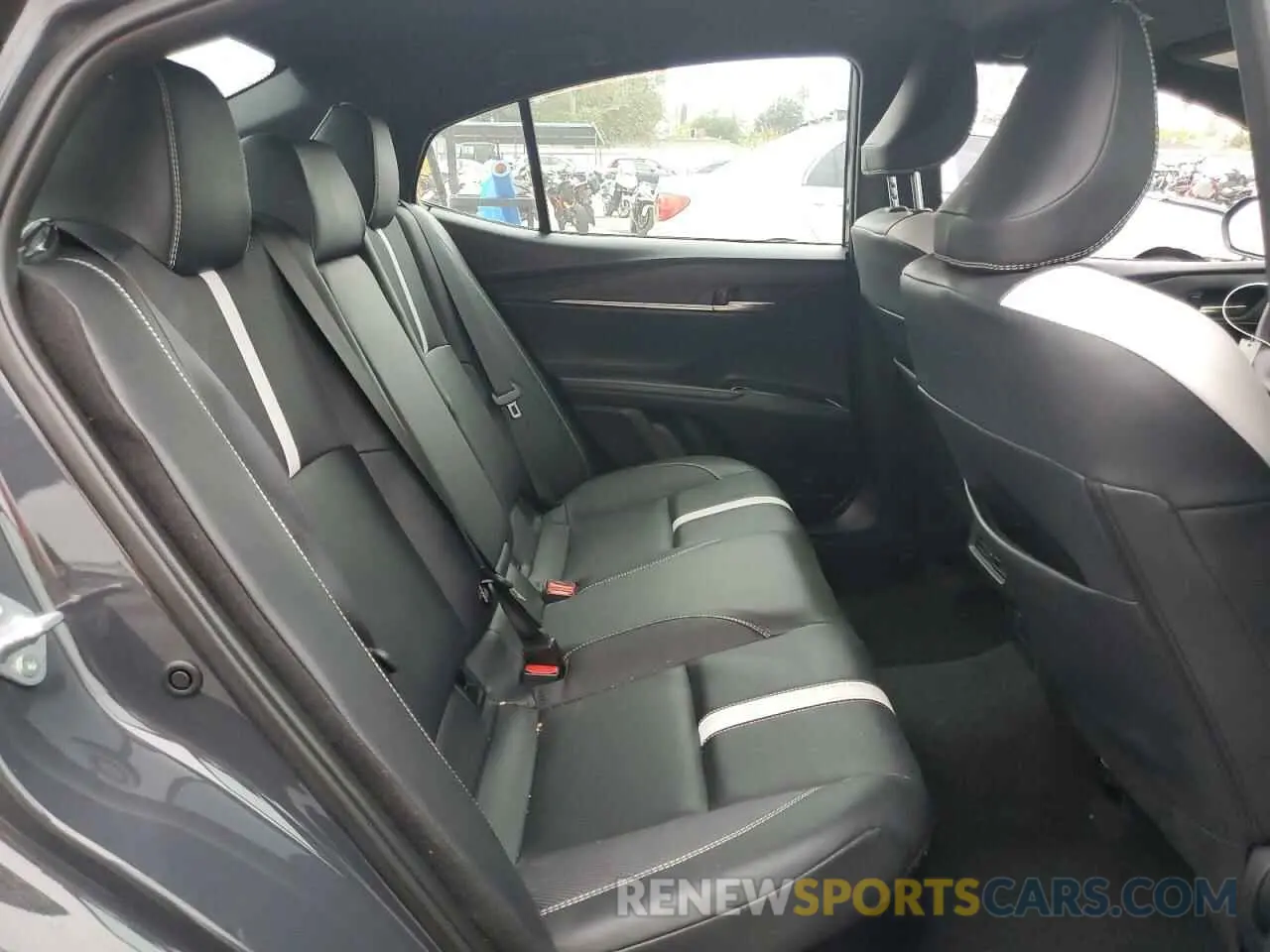 10 fotografías del automóvil dañado 4T1DAACKXSU046511 TOYOTA CAMRY 2025