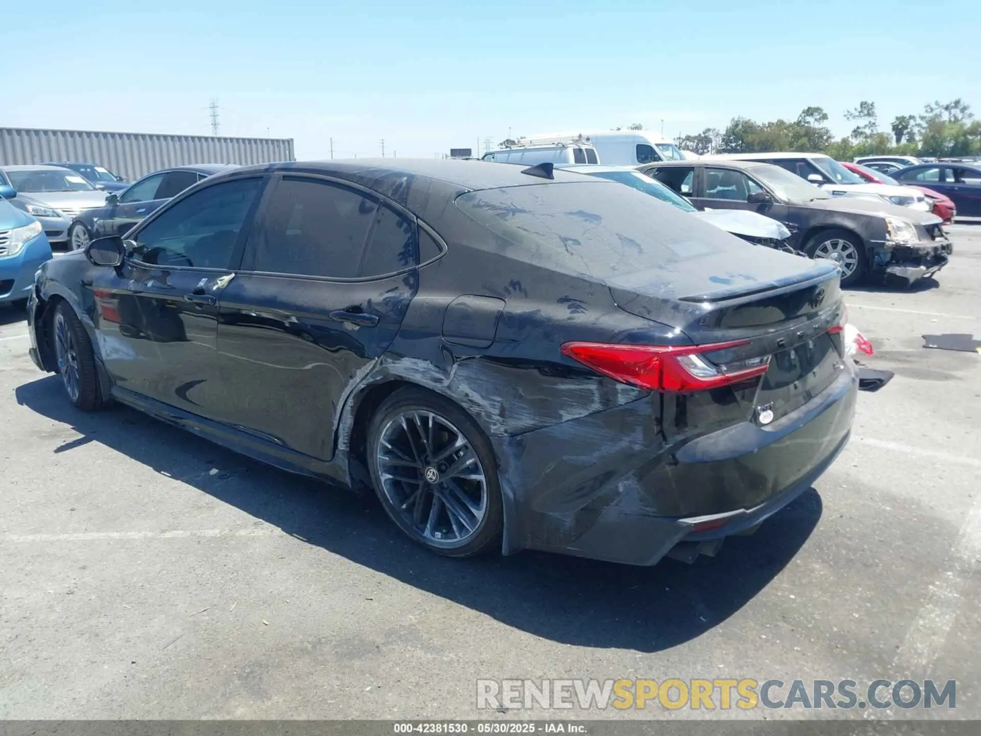 3 fotografías del automóvil dañado 4T1DAACKXSU058108 TOYOTA CAMRY 2025