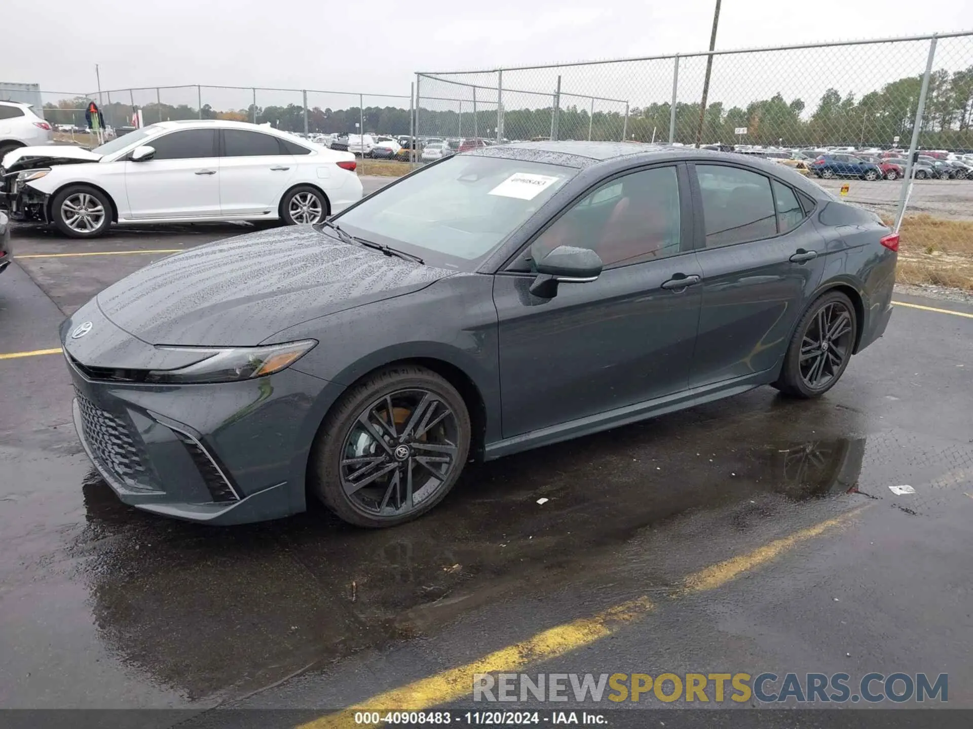 2 fotografías del automóvil dañado 4T1DAACKXSU062742 TOYOTA CAMRY 2025