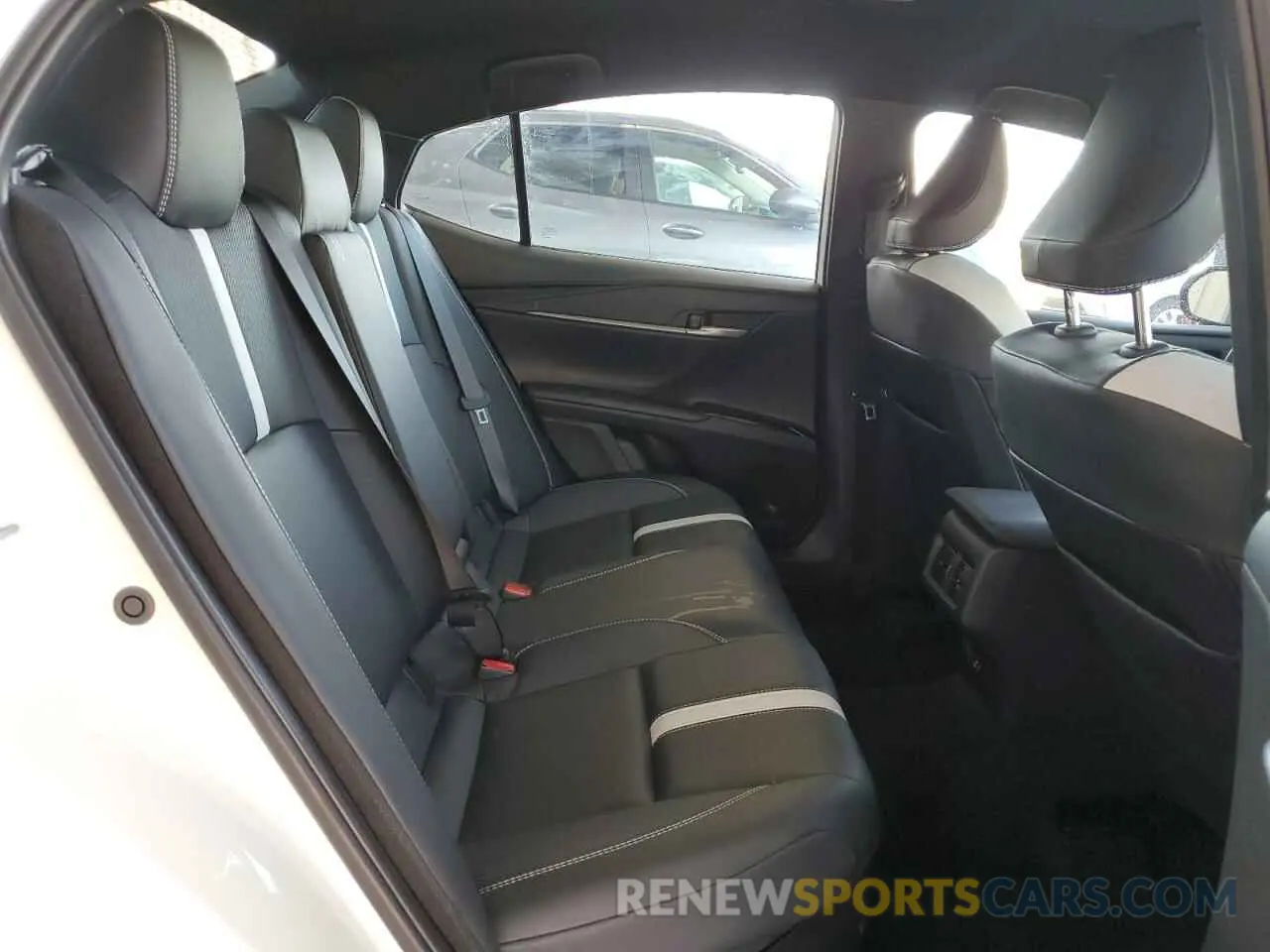 10 fotografías del automóvil dañado 4T1DAACKXSU073787 TOYOTA CAMRY 2025