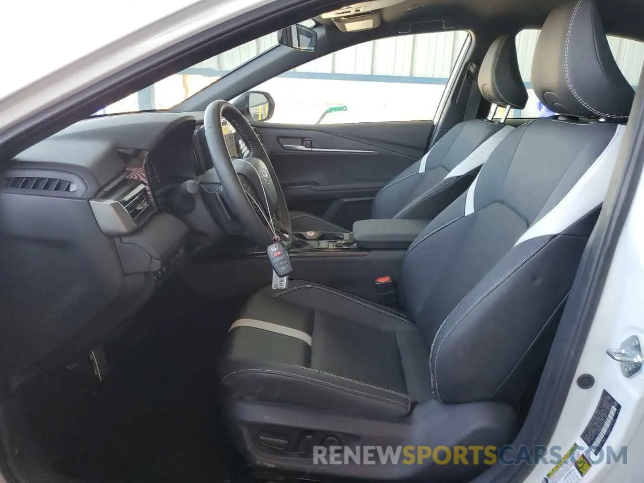 7 fotografías del automóvil dañado 4T1DAACKXSU073787 TOYOTA CAMRY 2025