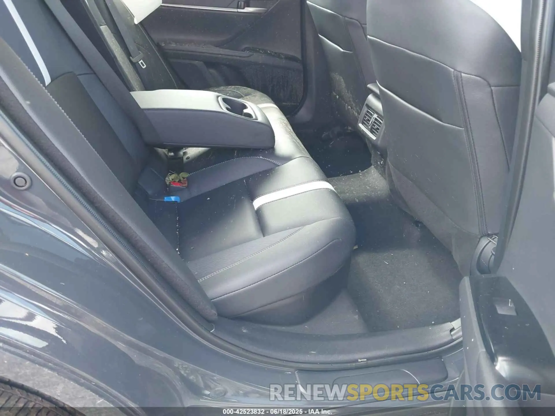 8 fotografías del automóvil dañado 4T1DAACKXSU090590 TOYOTA CAMRY 2025