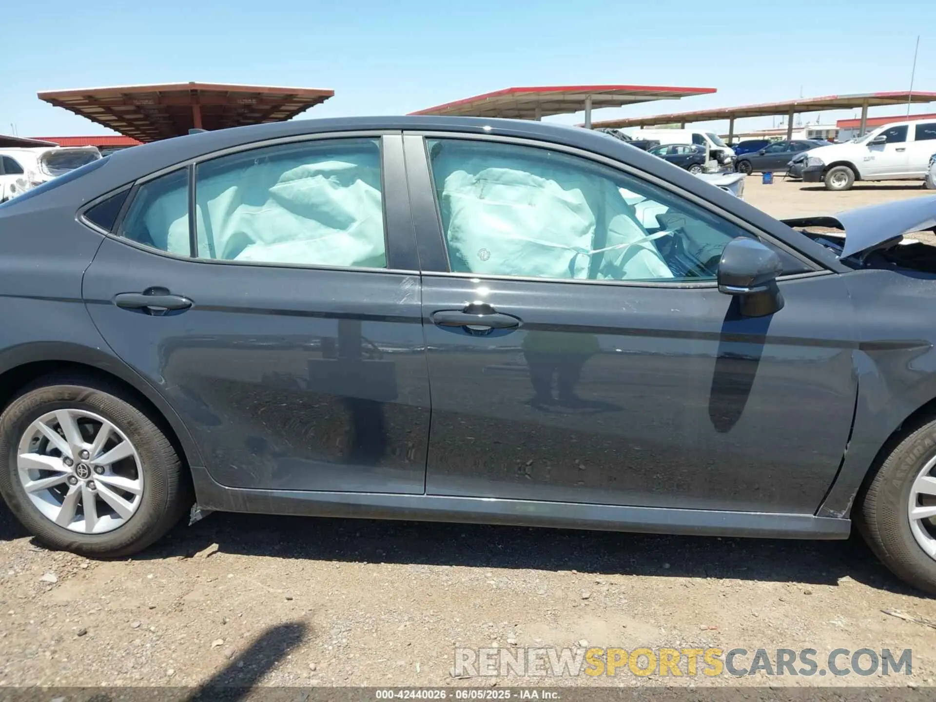 12 fotografías del automóvil dañado 4T1DAACKXSU103869 TOYOTA CAMRY 2025