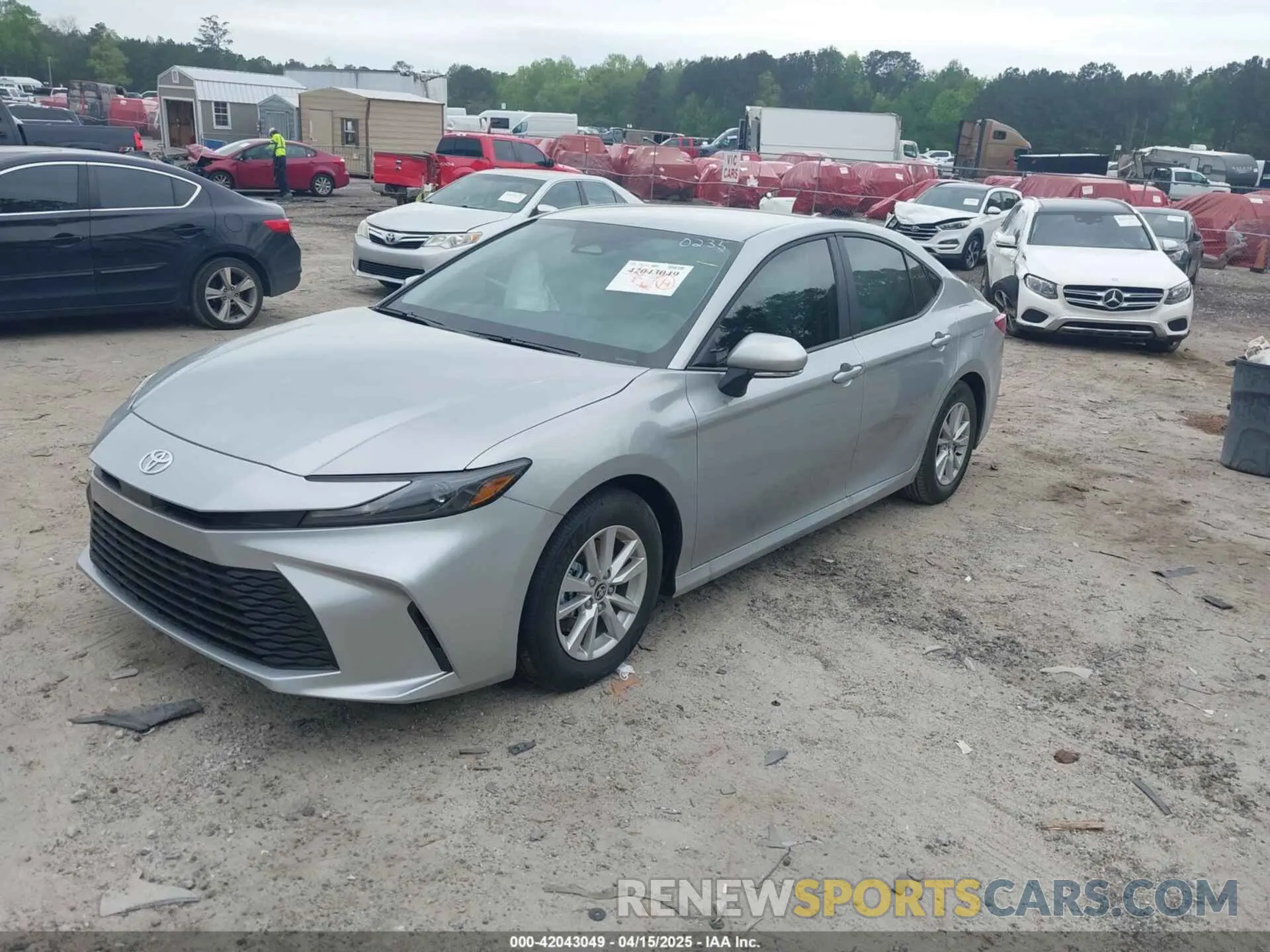 2 fotografías del automóvil dañado 4T1DAACKXSU120235 TOYOTA CAMRY 2025