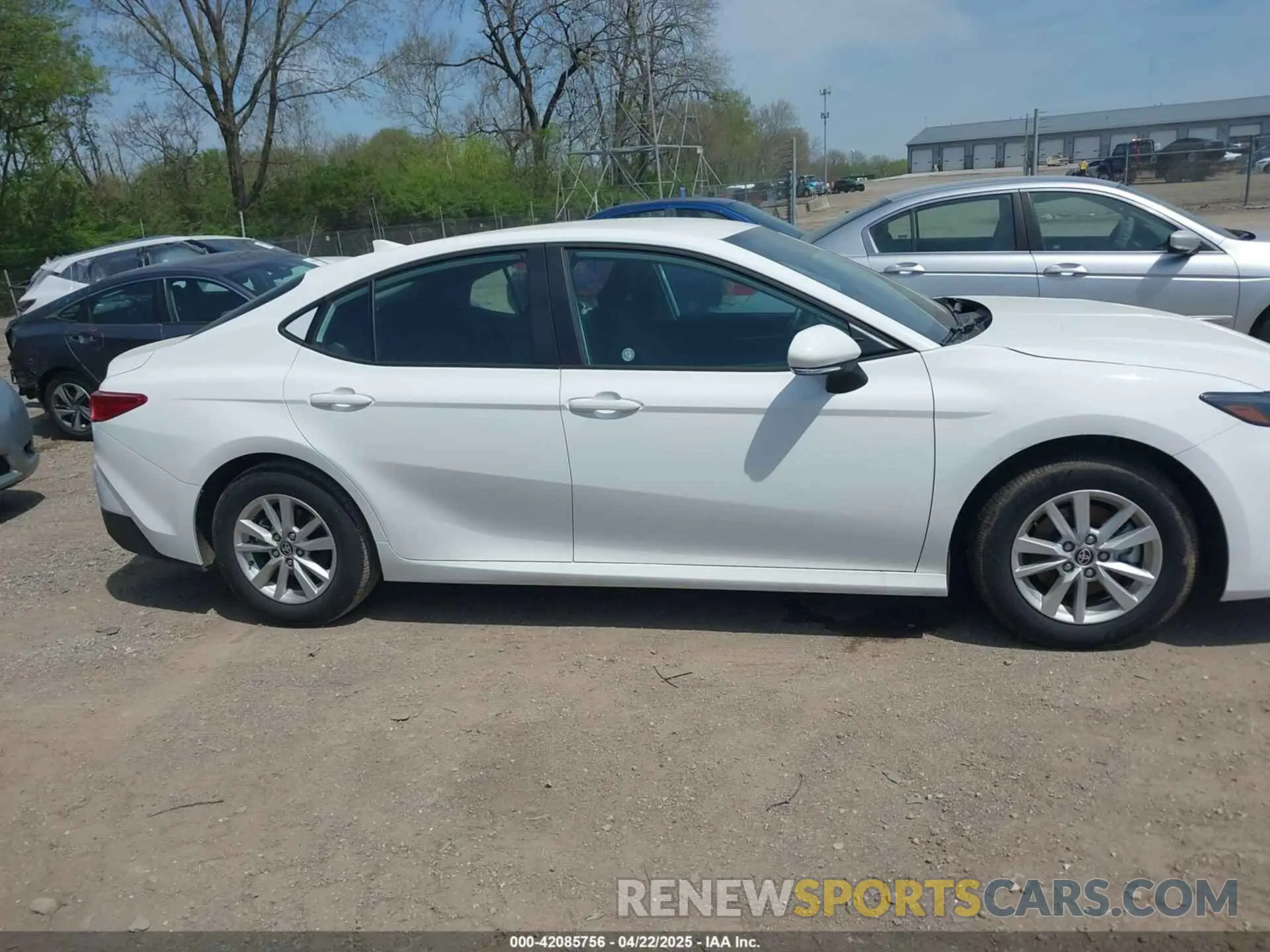13 fotografías del automóvil dañado 4T1DAACKXSU131655 TOYOTA CAMRY 2025