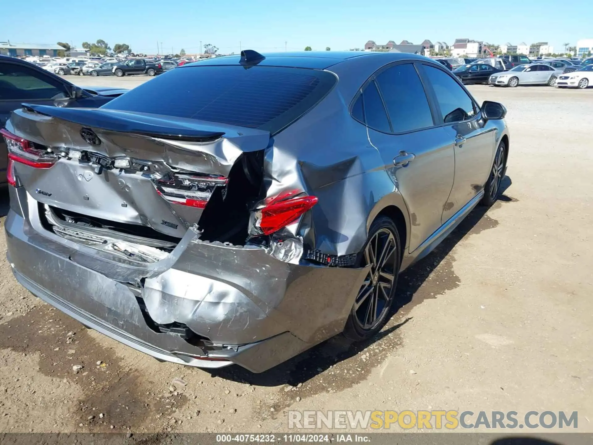 4 fotografías del automóvil dañado 4T1DAACKXSU504385 TOYOTA CAMRY 2025