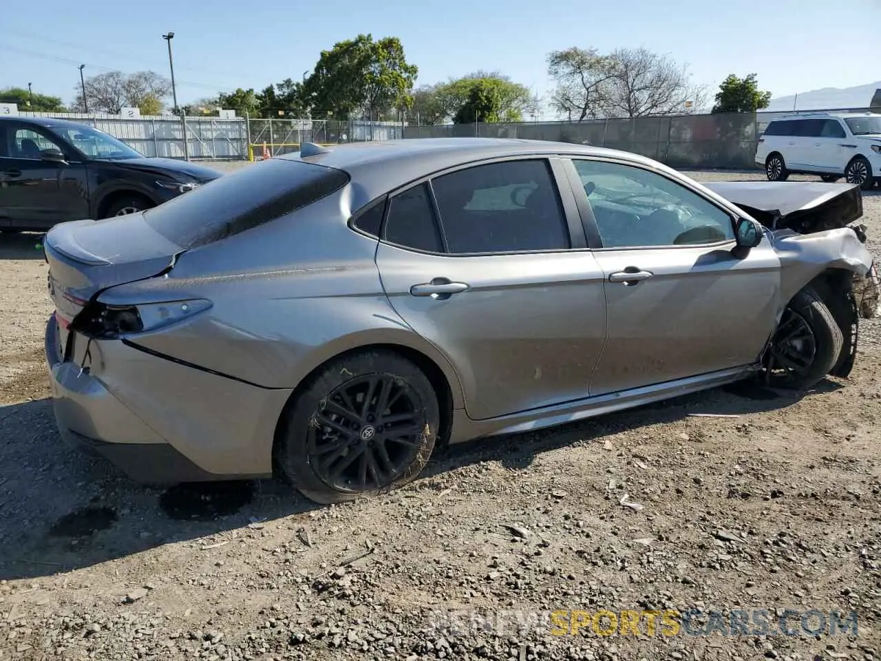 3 fotografías del automóvil dañado 4T1DAACKXSU517010 TOYOTA CAMRY 2025