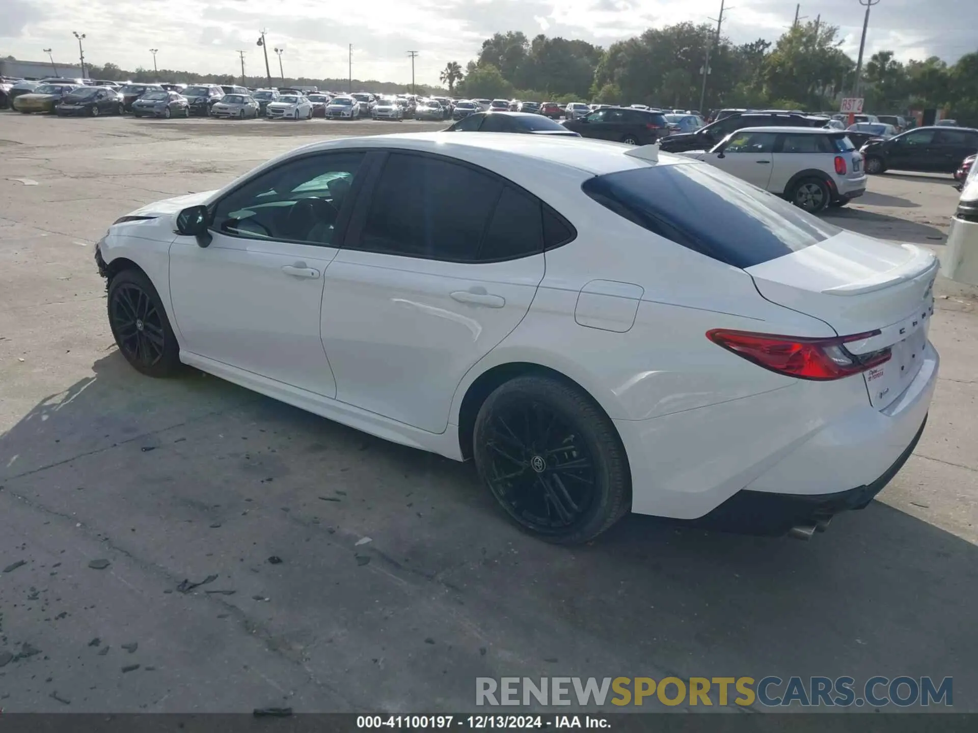 3 fotografías del automóvil dañado 4T1DAACKXSU528878 TOYOTA CAMRY 2025