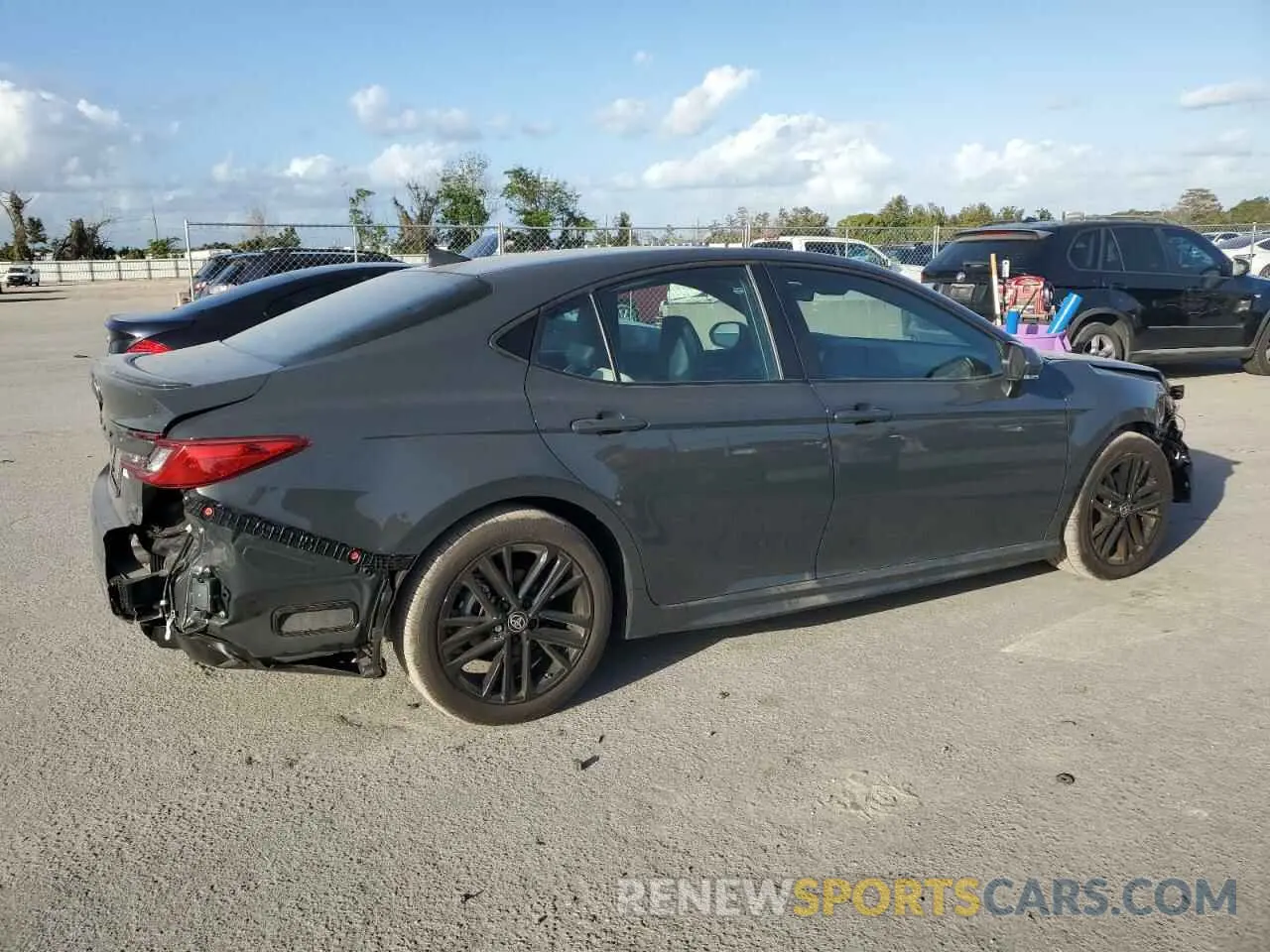 3 fotografías del automóvil dañado 4T1DAACKXSU532364 TOYOTA CAMRY 2025