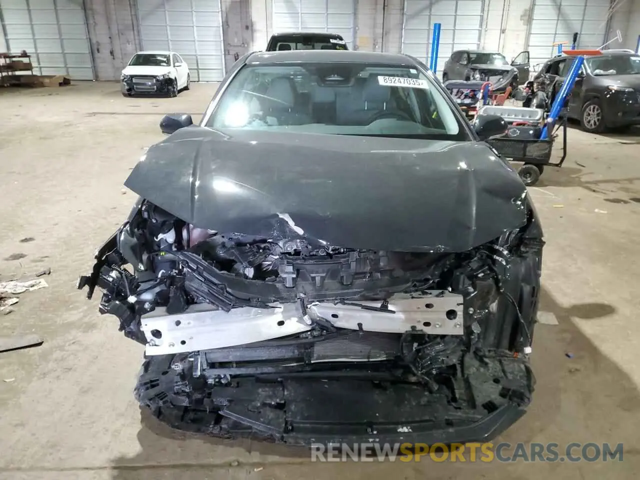 5 fotografías del automóvil dañado 4T1DBADK0SU501328 TOYOTA CAMRY 2025