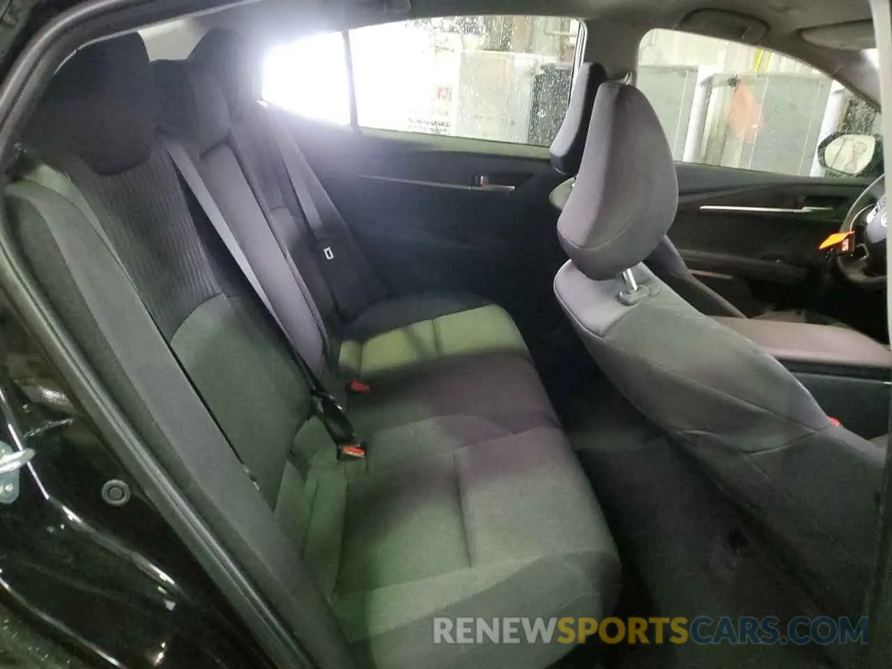 10 fotografías del automóvil dañado 4T1DBADK0SU527833 TOYOTA CAMRY 2025