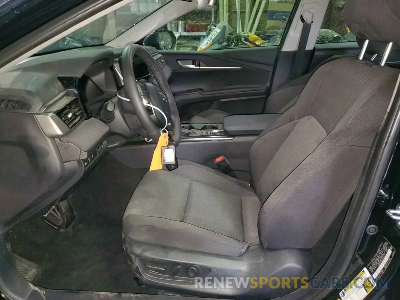 7 fotografías del automóvil dañado 4T1DBADK0SU527833 TOYOTA CAMRY 2025