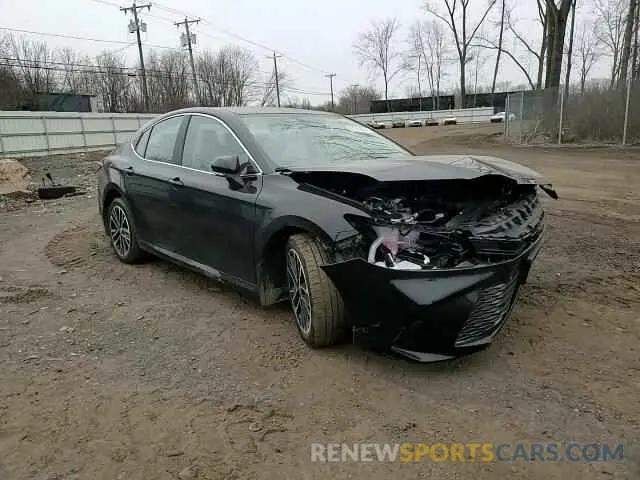 10 fotografías del automóvil dañado 4T1DBADK1SU514590 TOYOTA CAMRY 2025