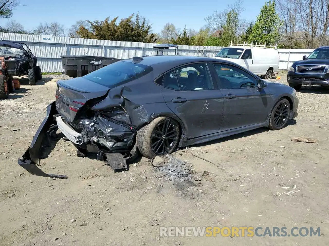 3 fotografías del automóvil dañado 4T1DBADK2SU001459 TOYOTA CAMRY 2025