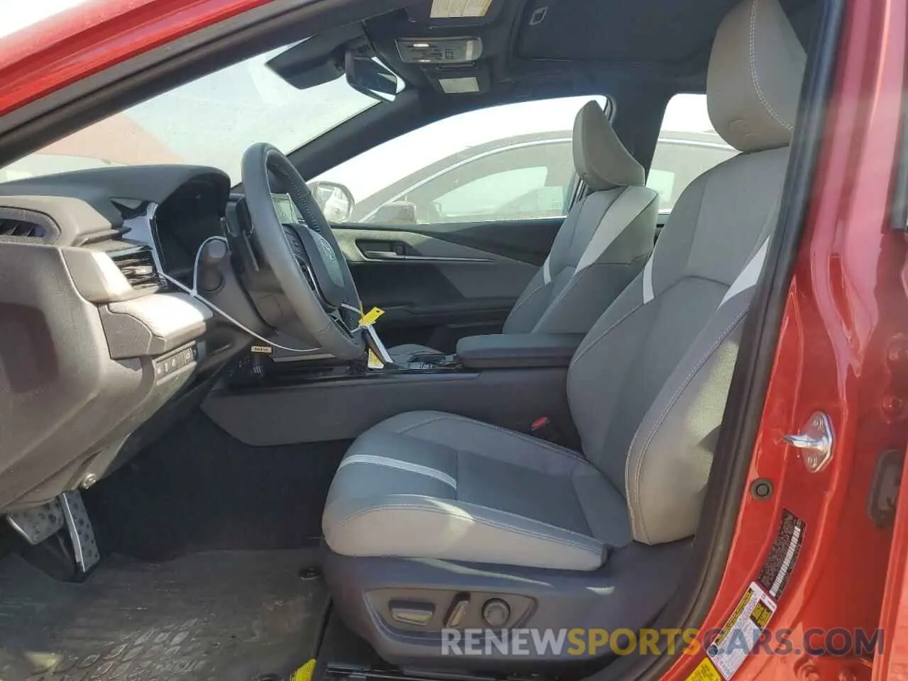7 fotografías del automóvil dañado 4T1DBADK2SU002871 TOYOTA CAMRY 2025