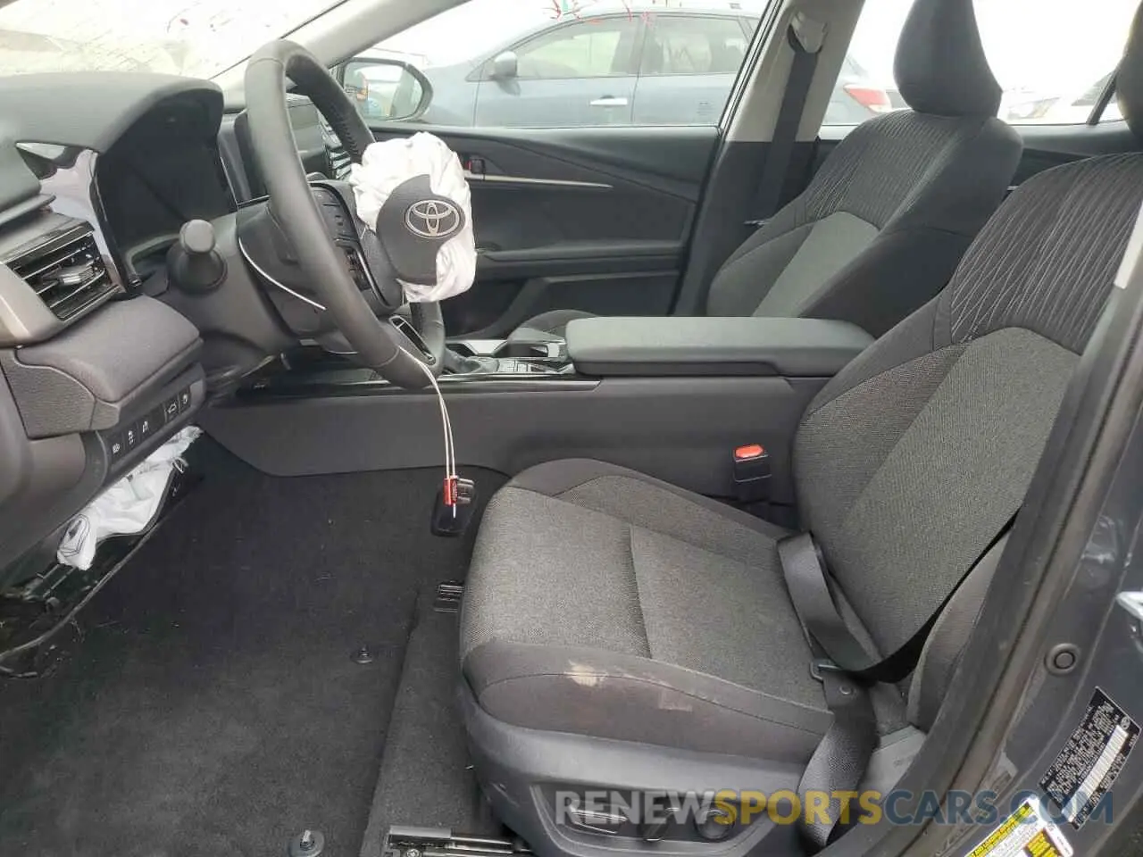 7 fotografías del automóvil dañado 4T1DBADK2SU012882 TOYOTA CAMRY 2025