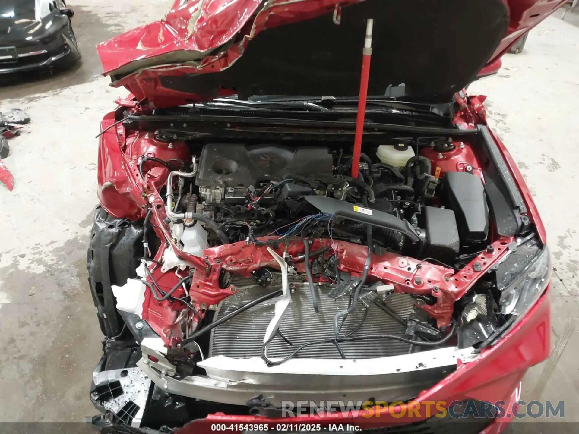 10 fotografías del automóvil dañado 4T1DBADK2SU013689 TOYOTA CAMRY 2025