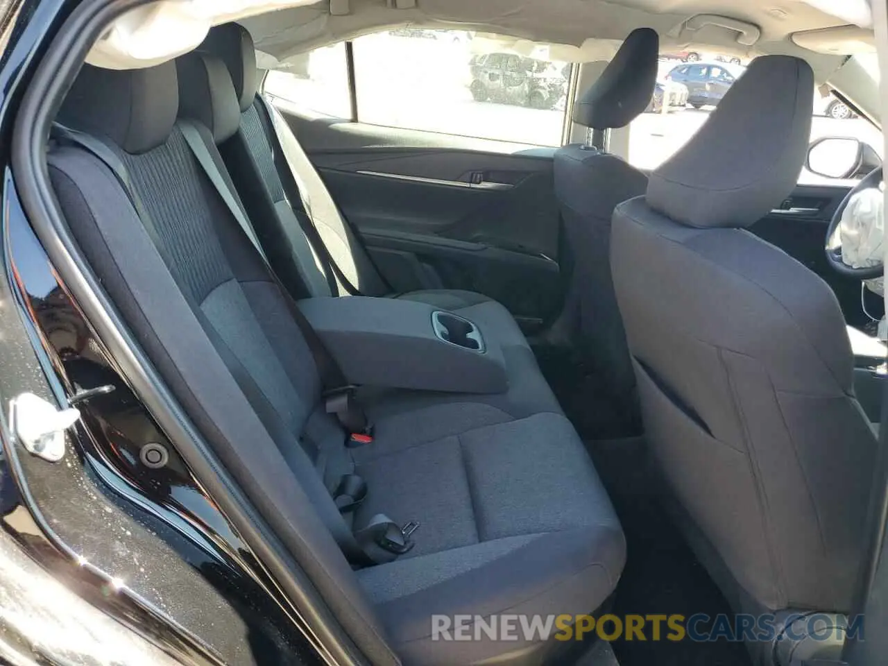 11 fotografías del automóvil dañado 4T1DBADK2SU520558 TOYOTA CAMRY 2025