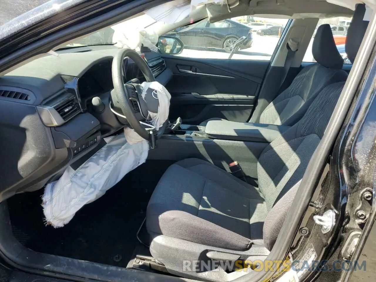 7 fotografías del automóvil dañado 4T1DBADK2SU520558 TOYOTA CAMRY 2025