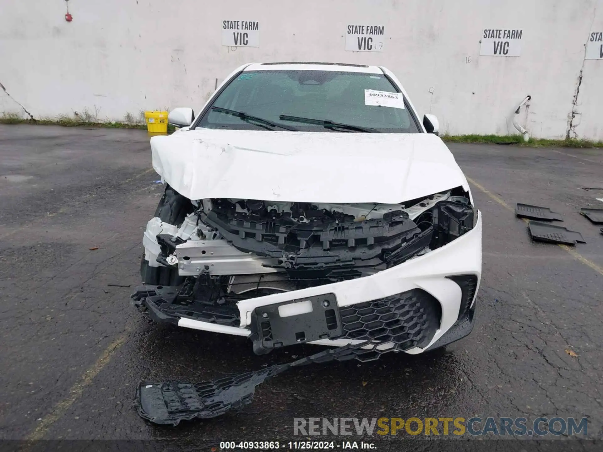 12 fotografías del automóvil dañado 4T1DBADK3SU006380 TOYOTA CAMRY 2025