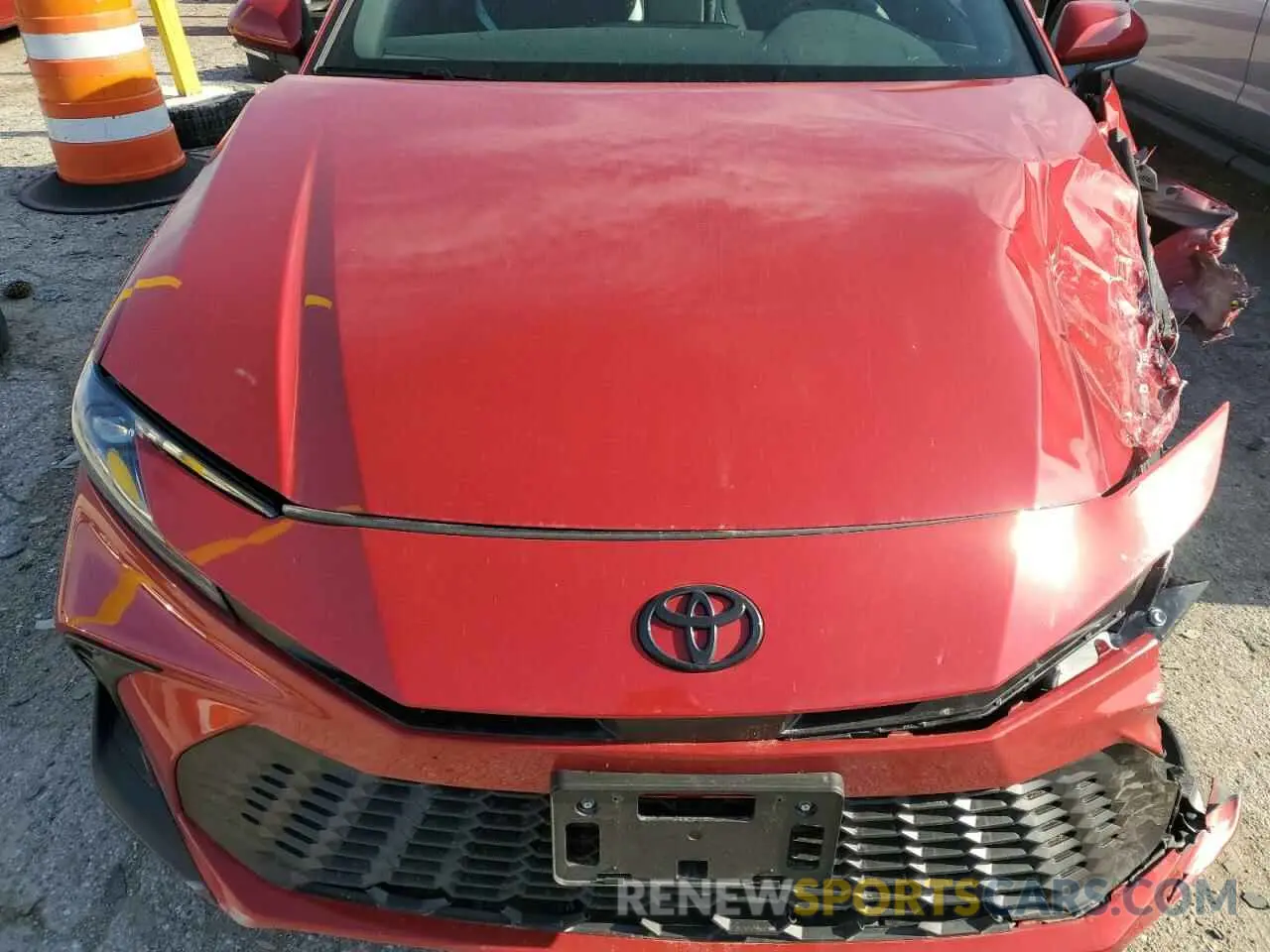 11 fotografías del automóvil dañado 4T1DBADK3SU015225 TOYOTA CAMRY 2025