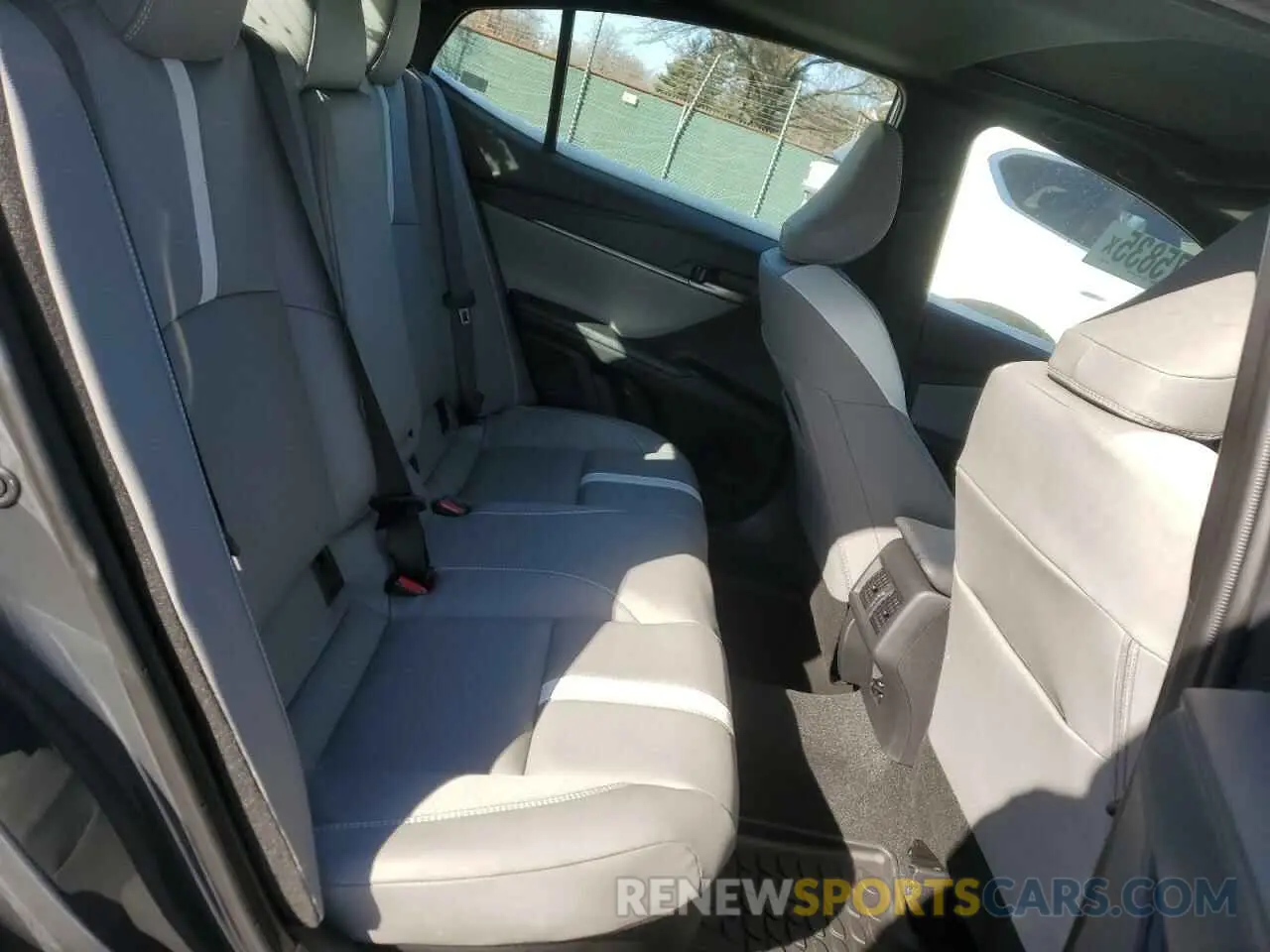 10 fotografías del automóvil dañado 4T1DBADK3SU018044 TOYOTA CAMRY 2025