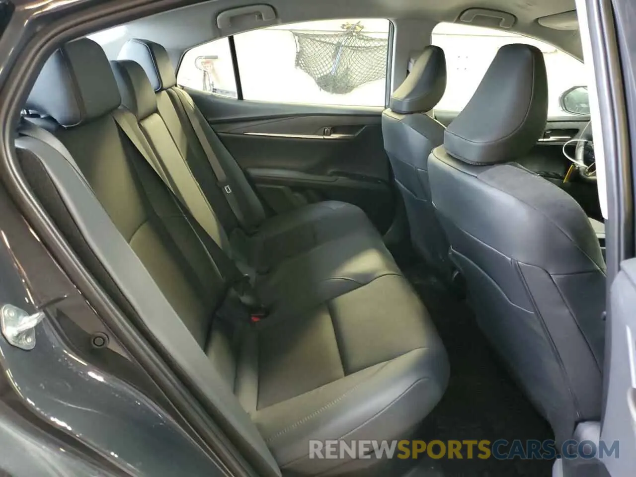 10 fotografías del automóvil dañado 4T1DBADK4SU001012 TOYOTA CAMRY 2025