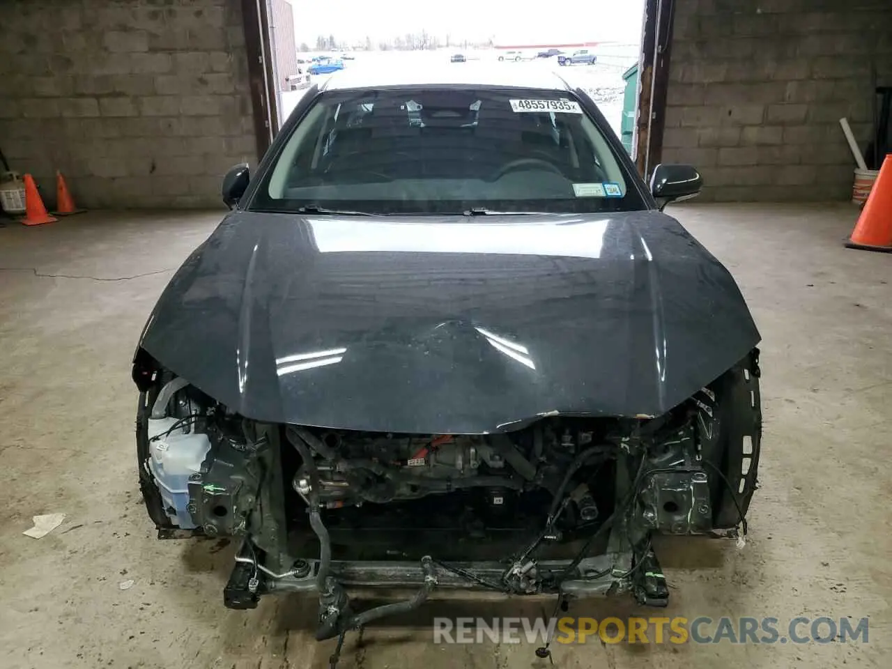 5 fotografías del automóvil dañado 4T1DBADK4SU001012 TOYOTA CAMRY 2025