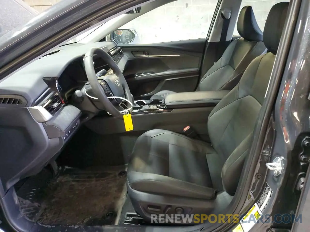 7 fotografías del automóvil dañado 4T1DBADK4SU001012 TOYOTA CAMRY 2025