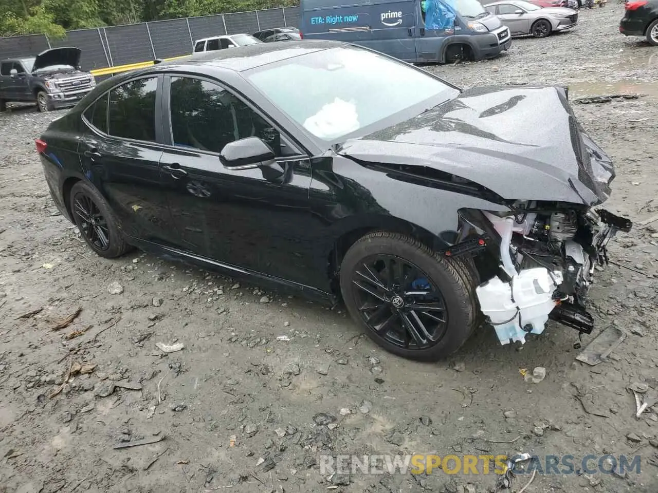 4 fotografías del automóvil dañado 4T1DBADK4SU003150 TOYOTA CAMRY 2025