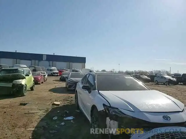 10 fotografías del automóvil dañado 4T1DBADK4SU018778 TOYOTA CAMRY 2025