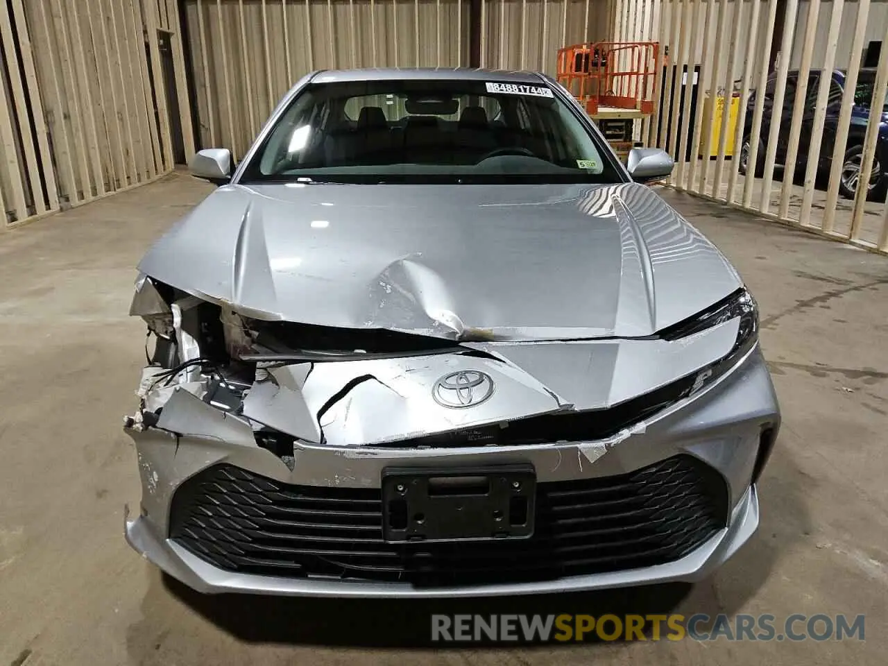 5 fotografías del automóvil dañado 4T1DBADK4SU500179 TOYOTA CAMRY 2025