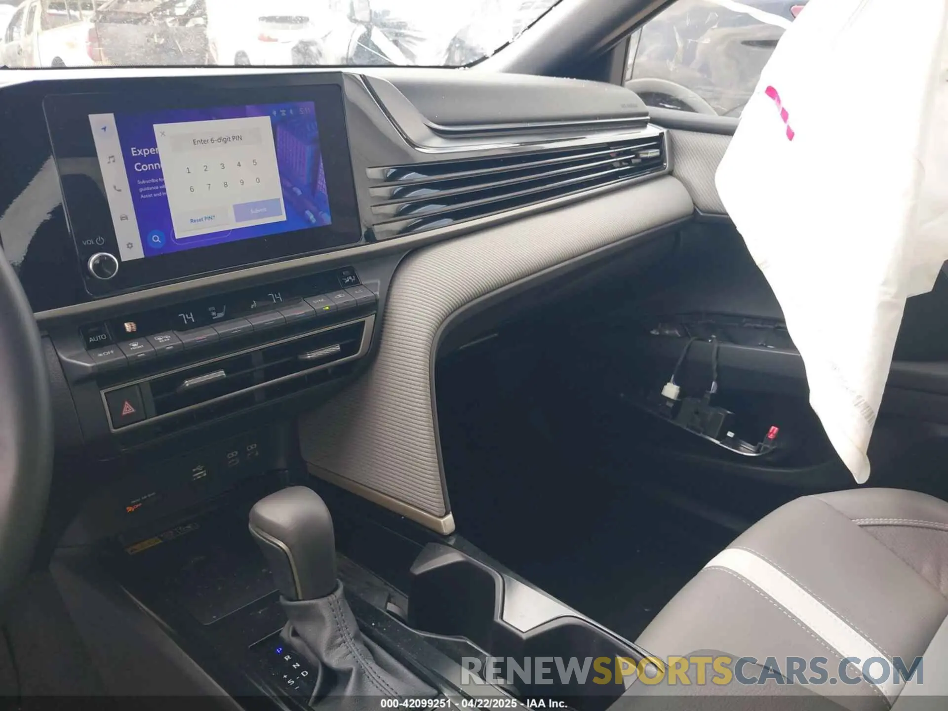 5 fotografías del automóvil dañado 4T1DBADK4SU510470 TOYOTA CAMRY 2025