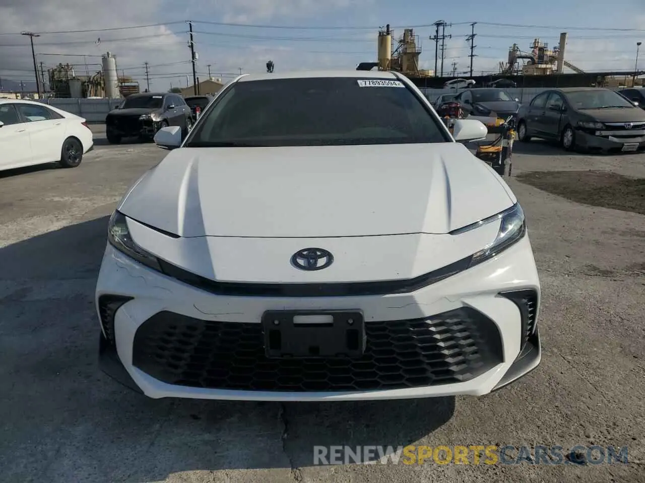5 fotografías del automóvil dañado 4T1DBADK5SU501020 TOYOTA CAMRY 2025