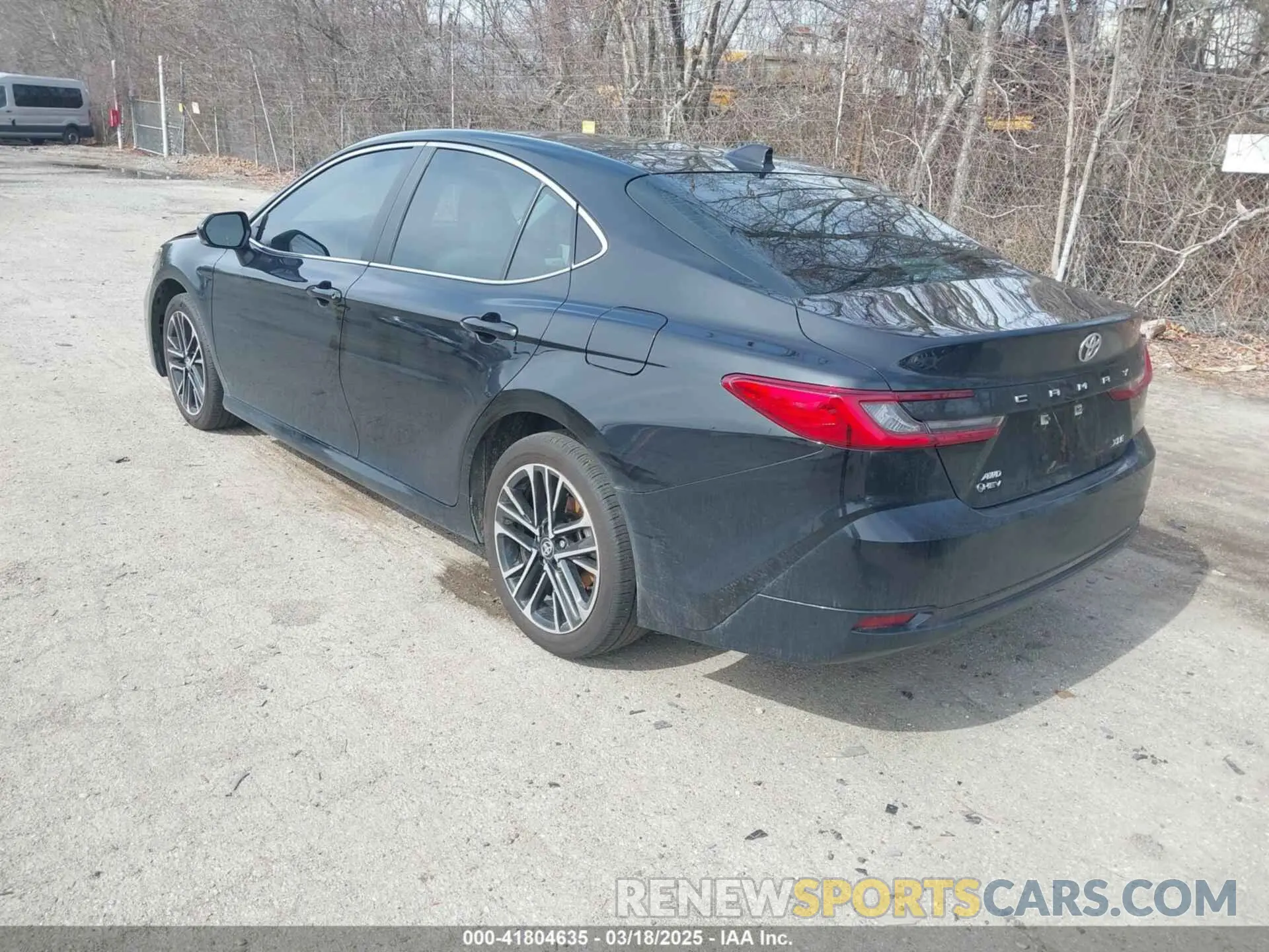 3 fotografías del automóvil dañado 4T1DBADK5SU502197 TOYOTA CAMRY 2025