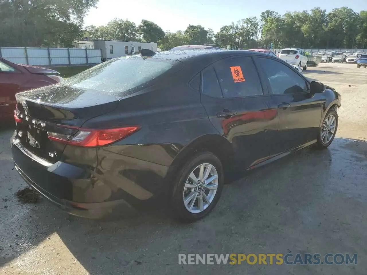 3 fotografías del automóvil dañado 4T1DBADK5SU502605 TOYOTA CAMRY 2025