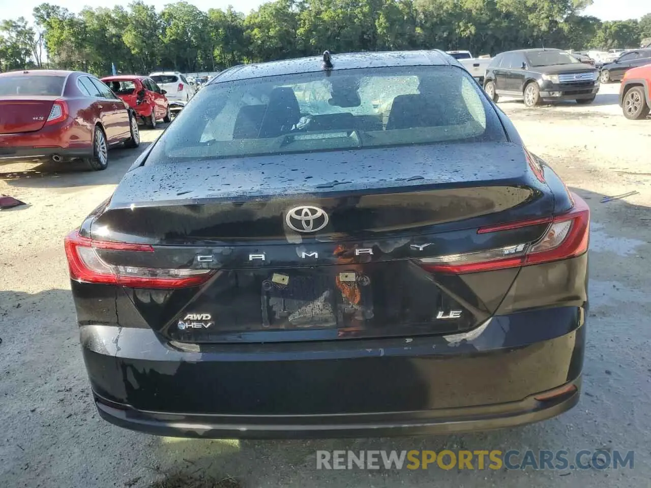 6 fotografías del automóvil dañado 4T1DBADK5SU502605 TOYOTA CAMRY 2025