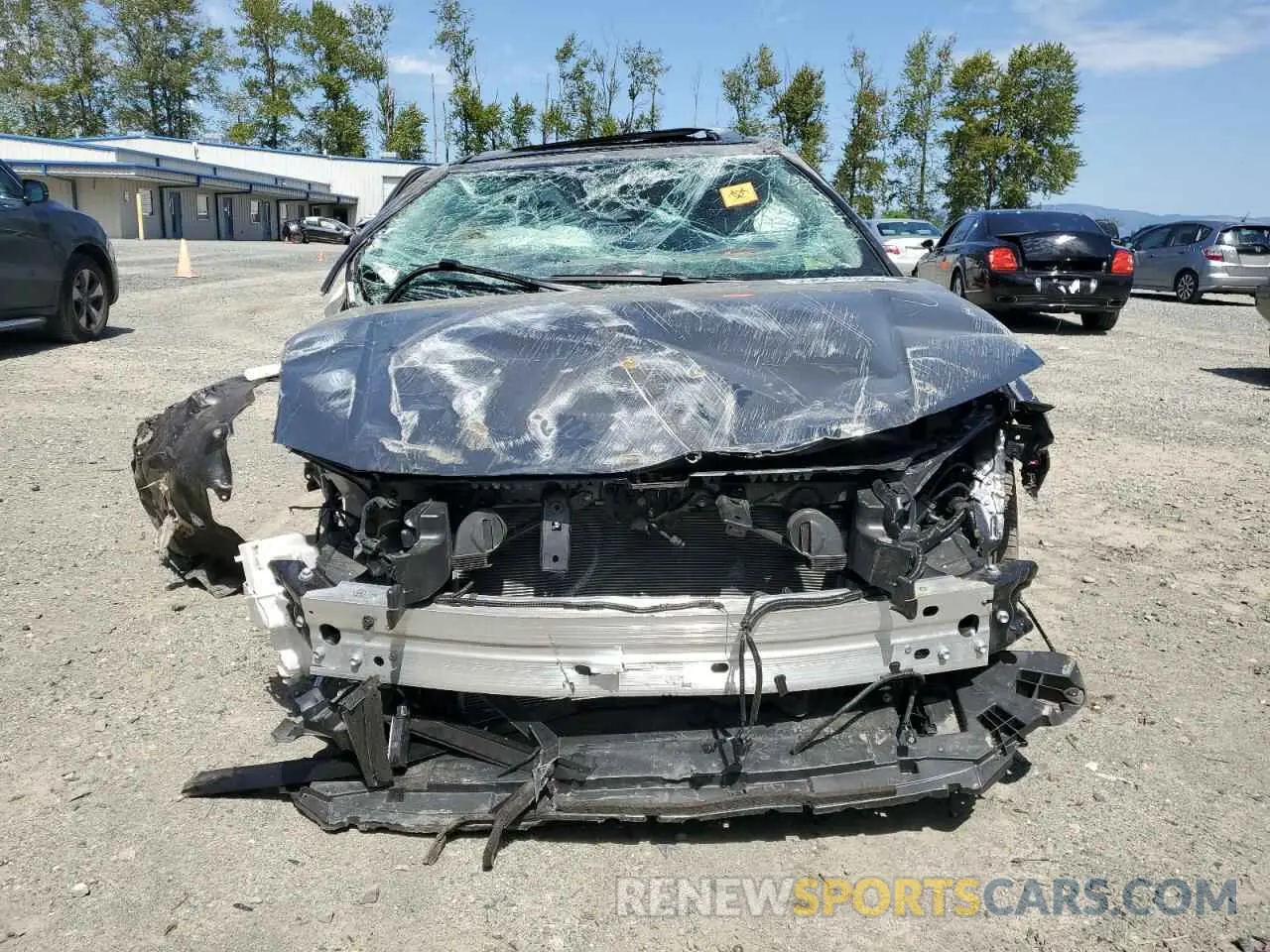 5 fotografías del automóvil dañado 4T1DBADK5SU518657 TOYOTA CAMRY 2025