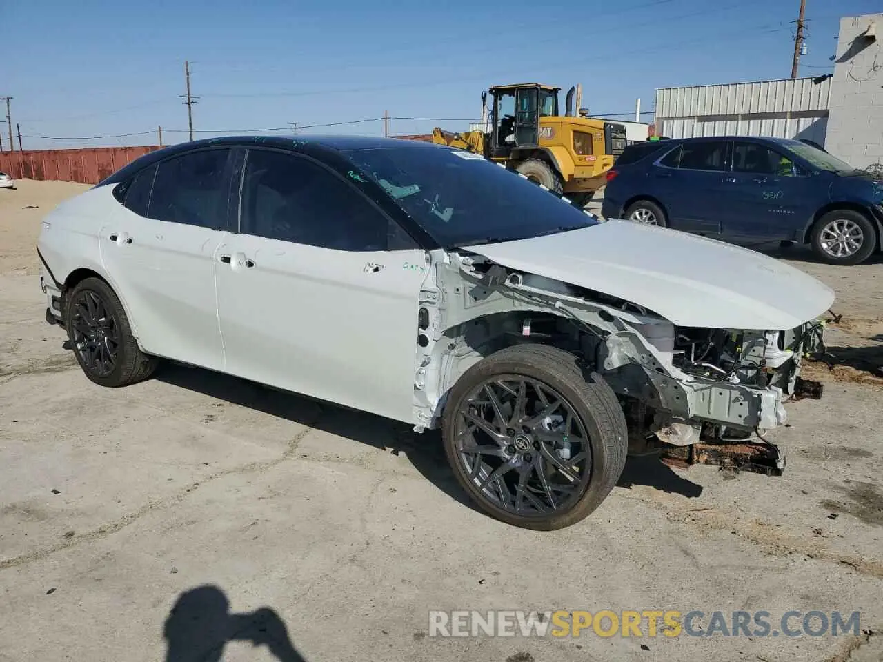 4 fotografías del automóvil dañado 4T1DBADK6SU009208 TOYOTA CAMRY 2025