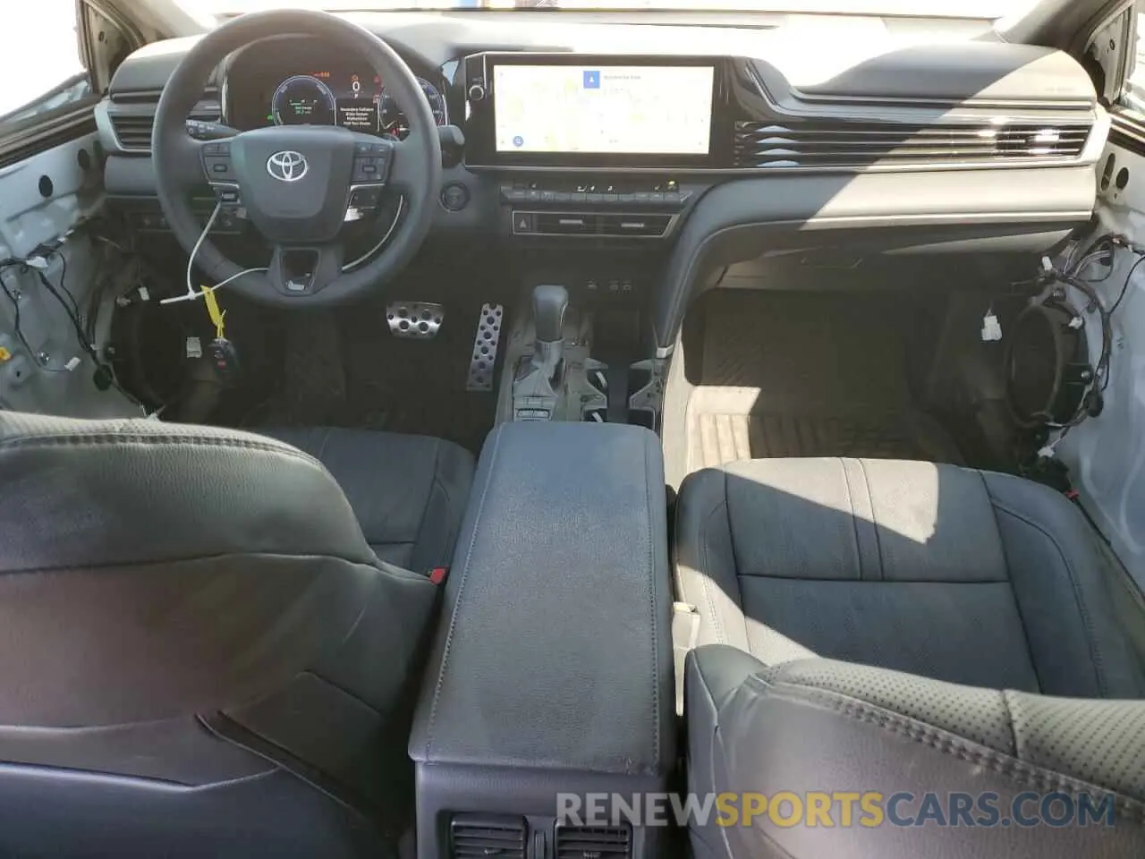 8 fotografías del automóvil dañado 4T1DBADK6SU009208 TOYOTA CAMRY 2025