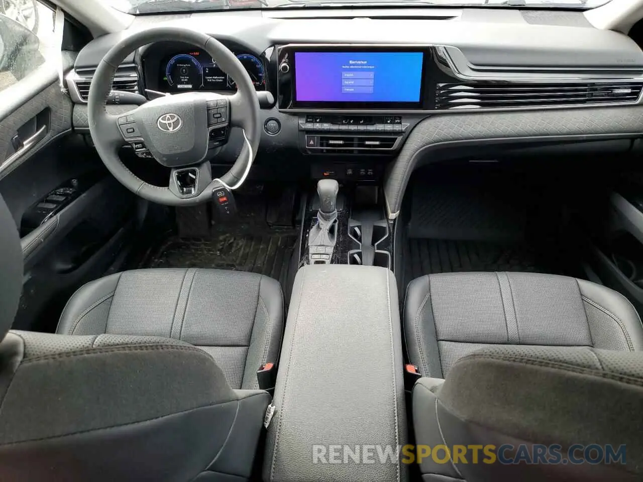 8 fotografías del automóvil dañado 4T1DBADK6SU013033 TOYOTA CAMRY 2025