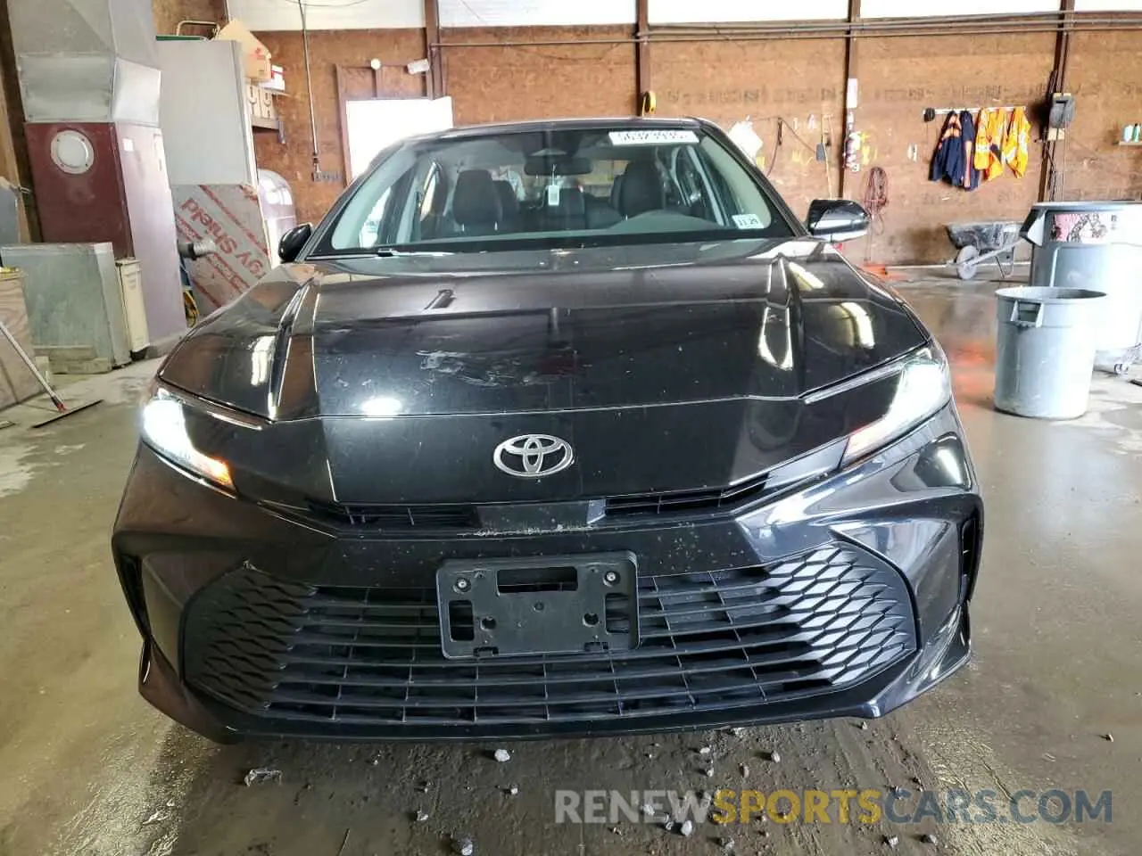 5 fotografías del automóvil dañado 4T1DBADK6SU517842 TOYOTA CAMRY 2025