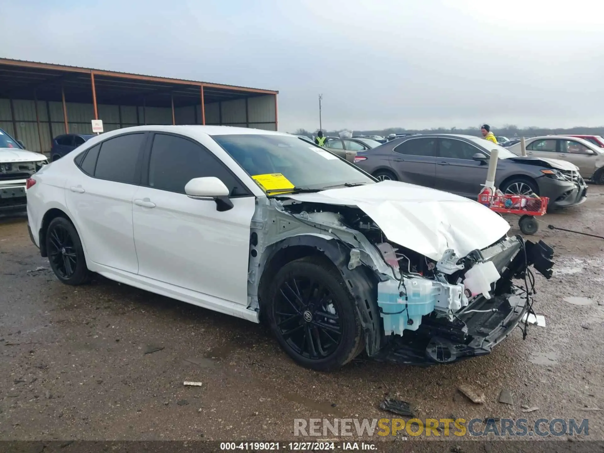 1 fotografías del automóvil dañado 4T1DBADK7SU010576 TOYOTA CAMRY 2025