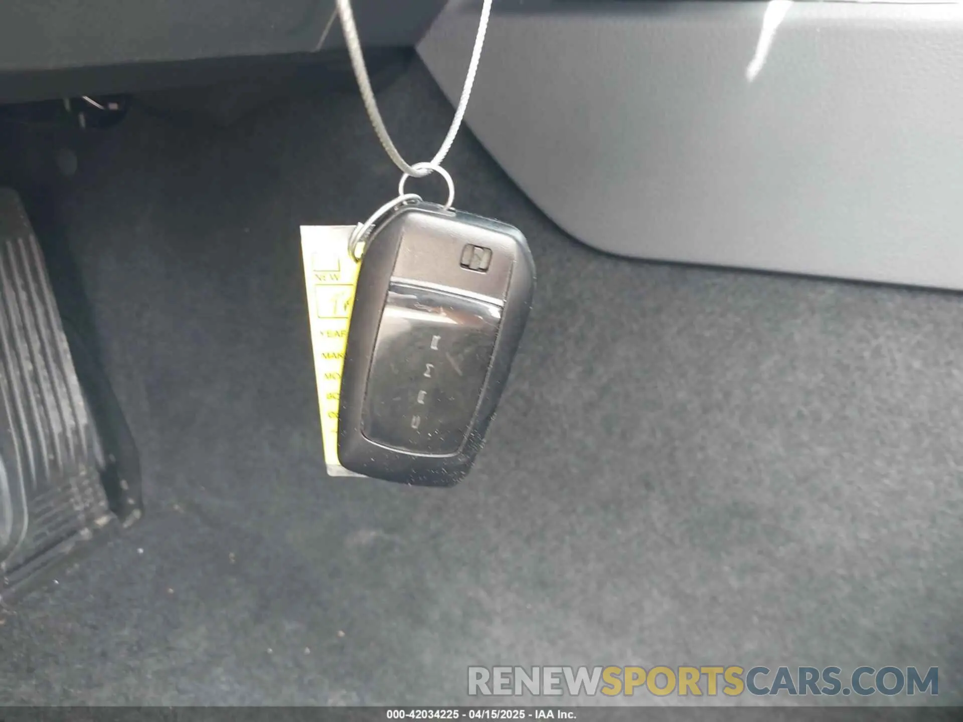 11 fotografías del automóvil dañado 4T1DBADK7SU012621 TOYOTA CAMRY 2025