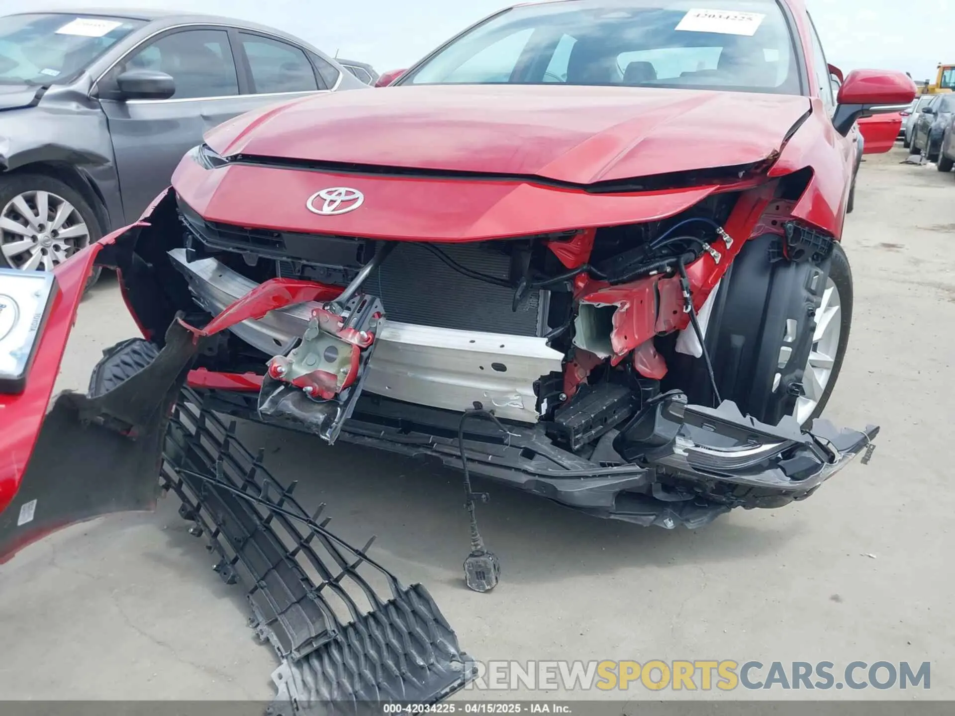 6 fotografías del automóvil dañado 4T1DBADK7SU012621 TOYOTA CAMRY 2025