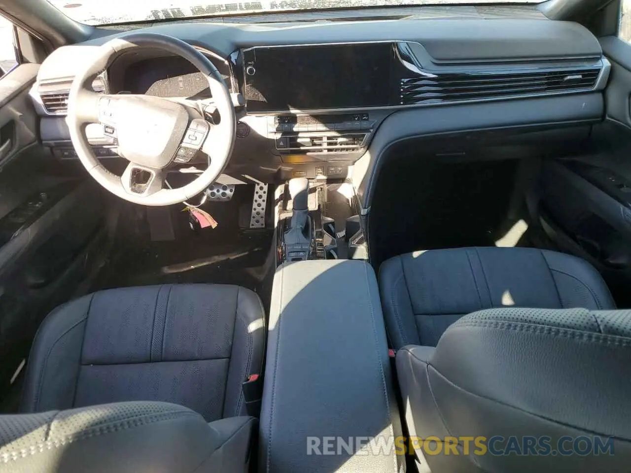 8 fotografías del automóvil dañado 4T1DBADK7SU501651 TOYOTA CAMRY 2025