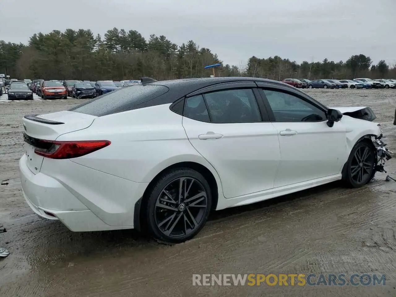 3 fotografías del automóvil dañado 4T1DBADK8SU002163 TOYOTA CAMRY 2025