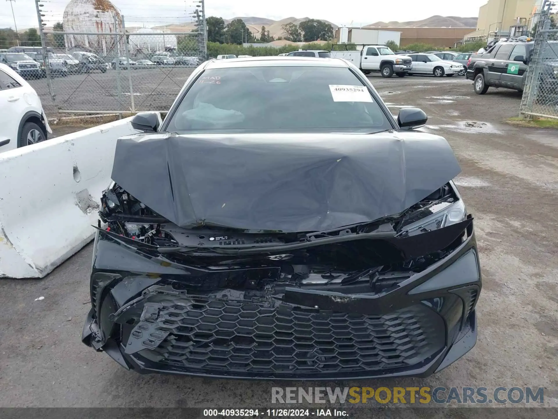 11 fotografías del automóvil dañado 4T1DBADK8SU500640 TOYOTA CAMRY 2025